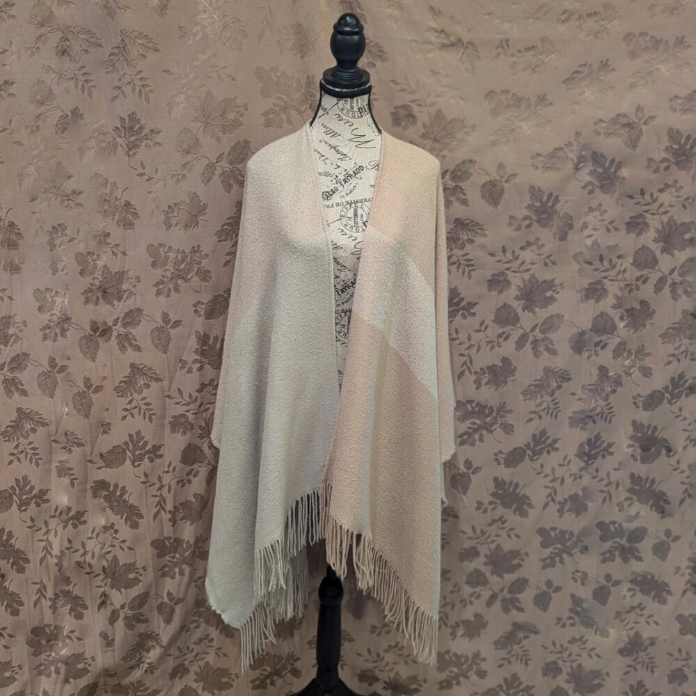 Soia & Kyo/FabFitFun Woven Scarfigan with Fringe, One Size, Gently Used